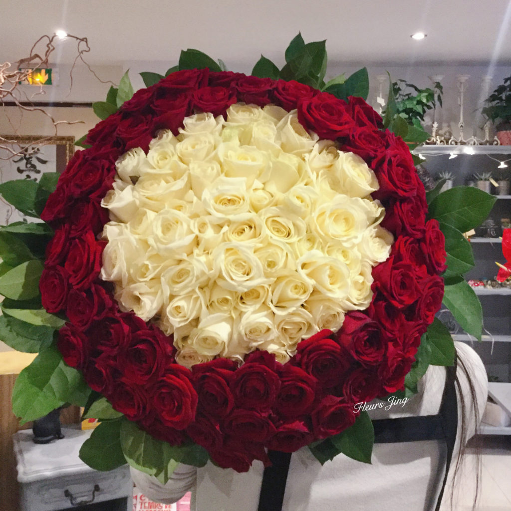 fleurs bouquet roses rouge blanc rond